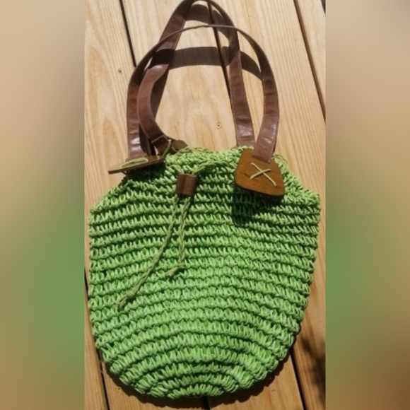Poppie Green Genuine Straw/ Real Wooden Crafted Gorgeous Shoulder BagTote - Picture 5 of 9